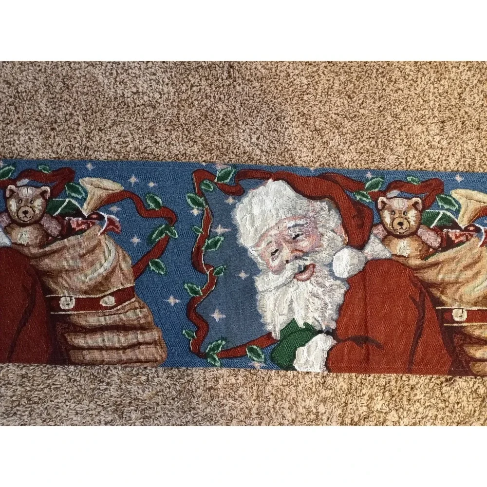 The Unbranded Brand vintage santa